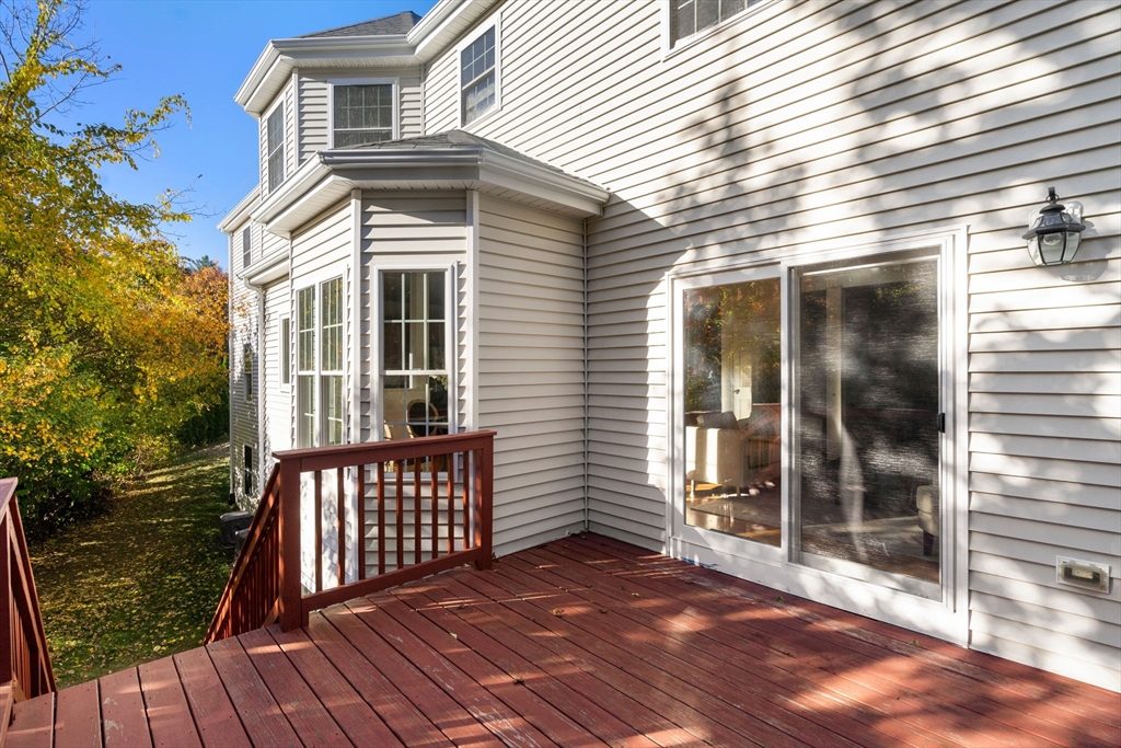 16 Brookbury Circle