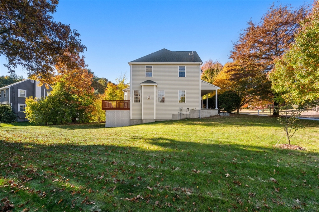 16 Brookbury Circle