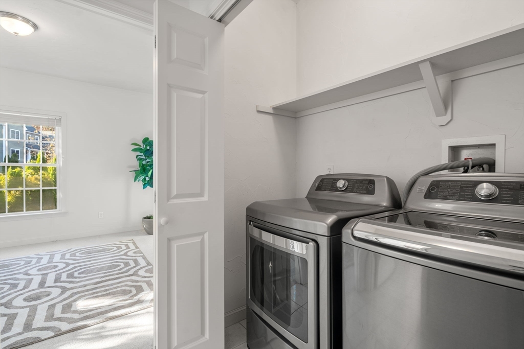16 Brookbury Circle
