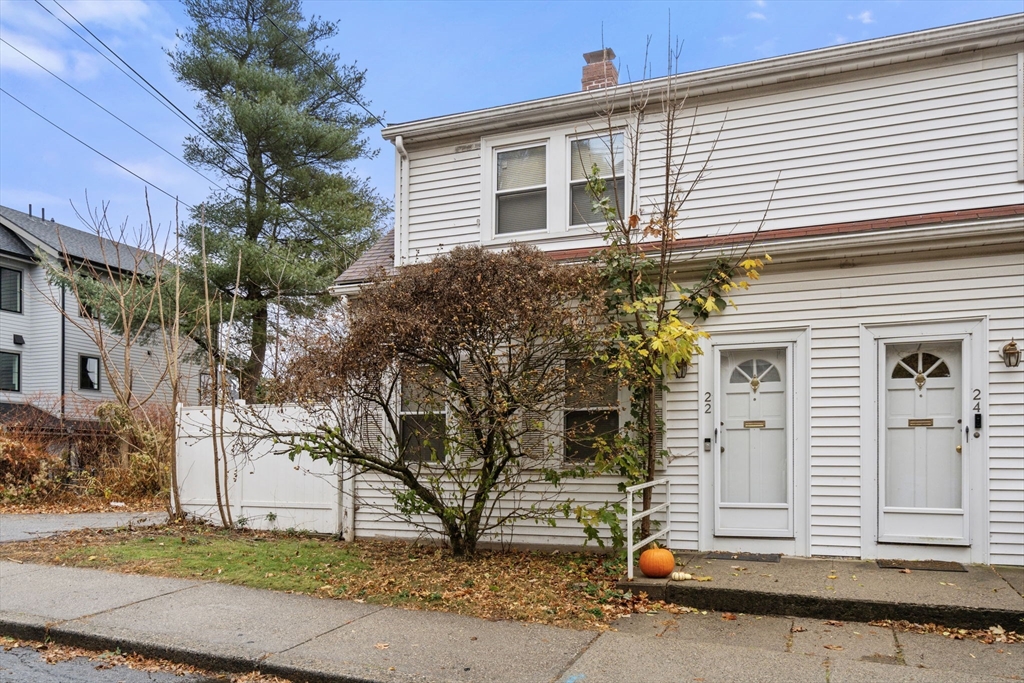 22-24 Mechanic St