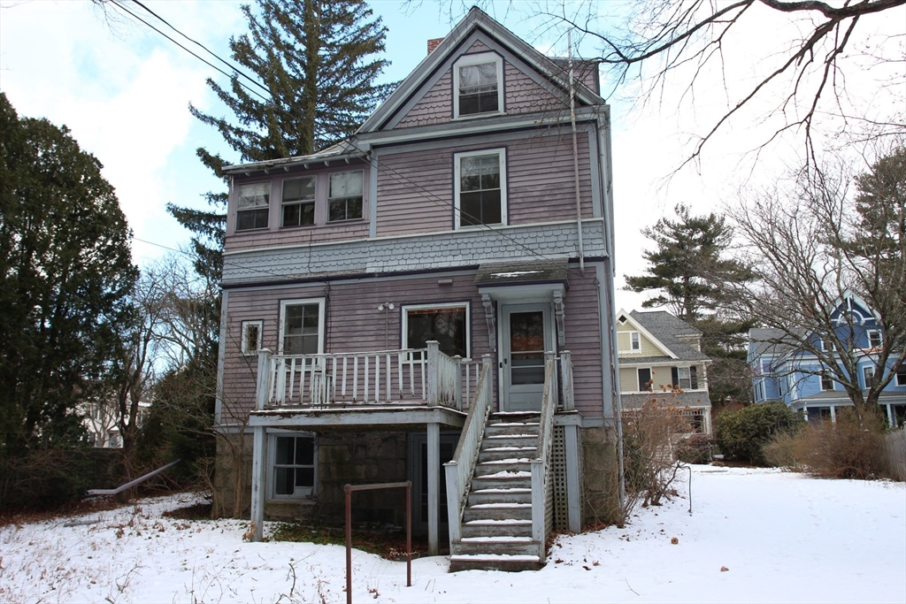 312 Lake Ave