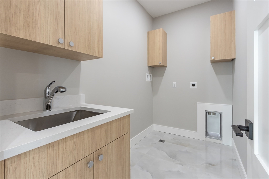 348 Linwood Ave # 1