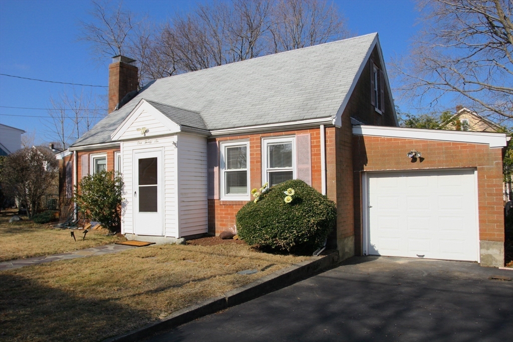 126 Russell Rd