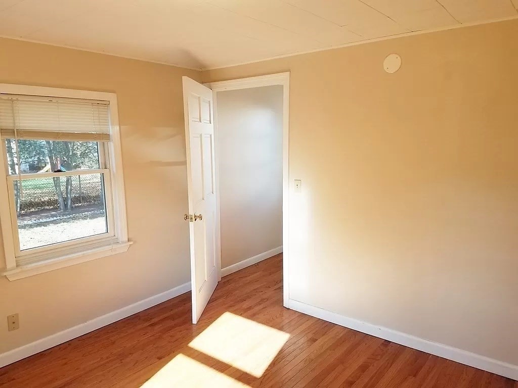 126 Russell Rd
