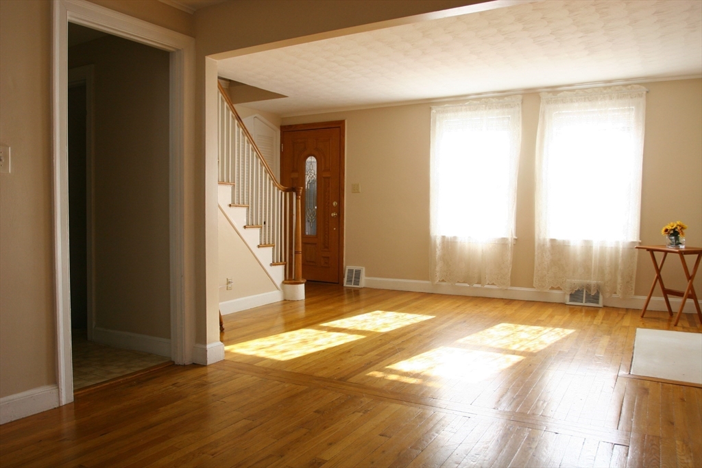 126 Russell Rd