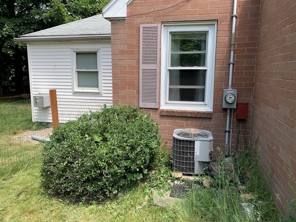 126 Russell Rd