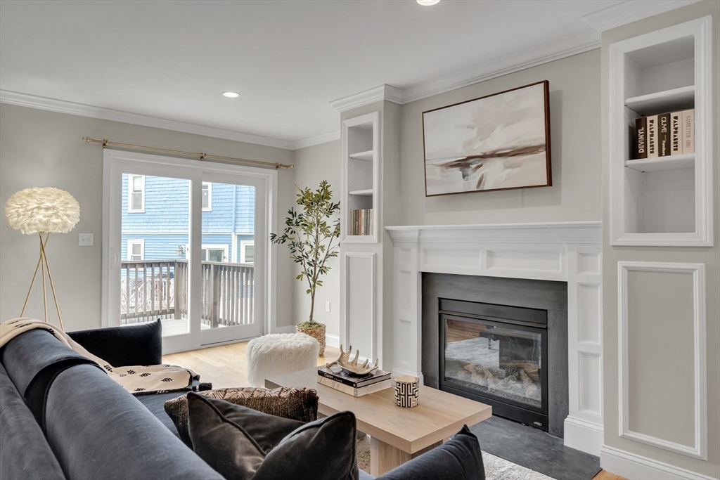 46 Wellington St # 2
