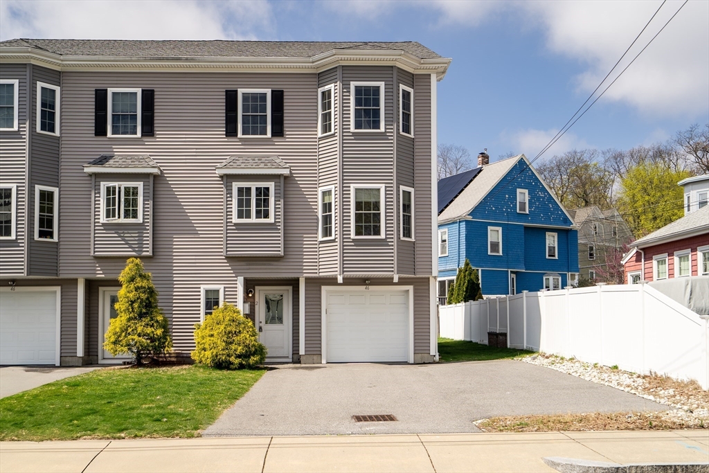 46 Wellington St # 2