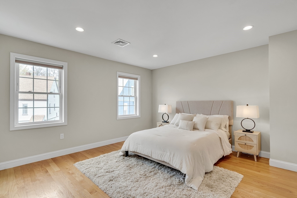 46 Wellington St # 2