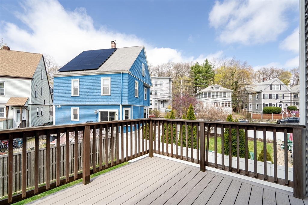 46 Wellington St # 2