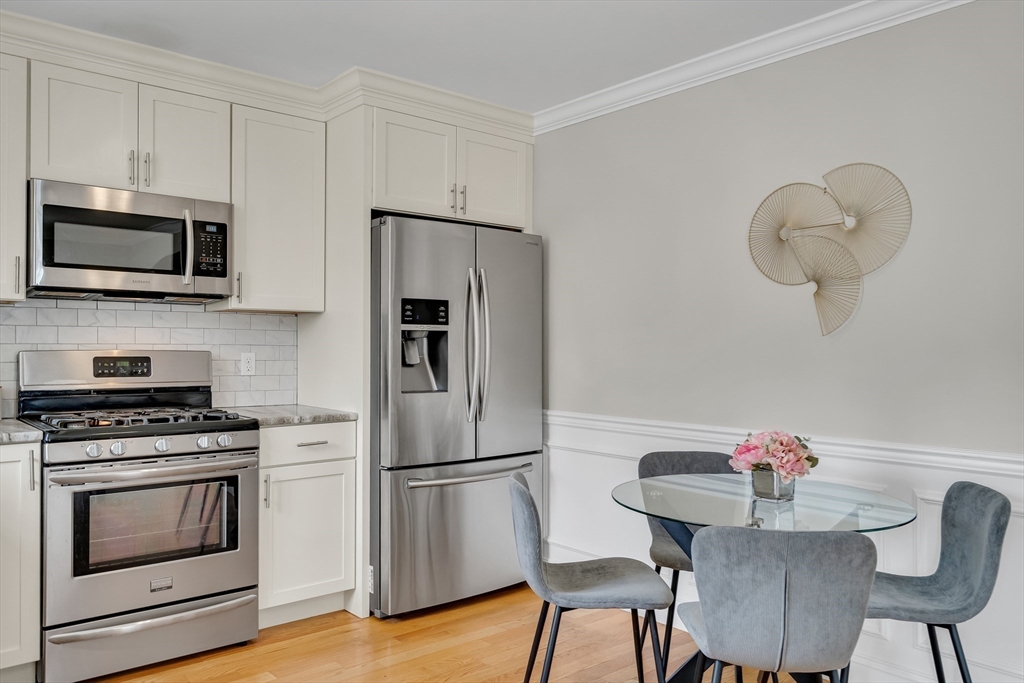 46 Wellington St # 2