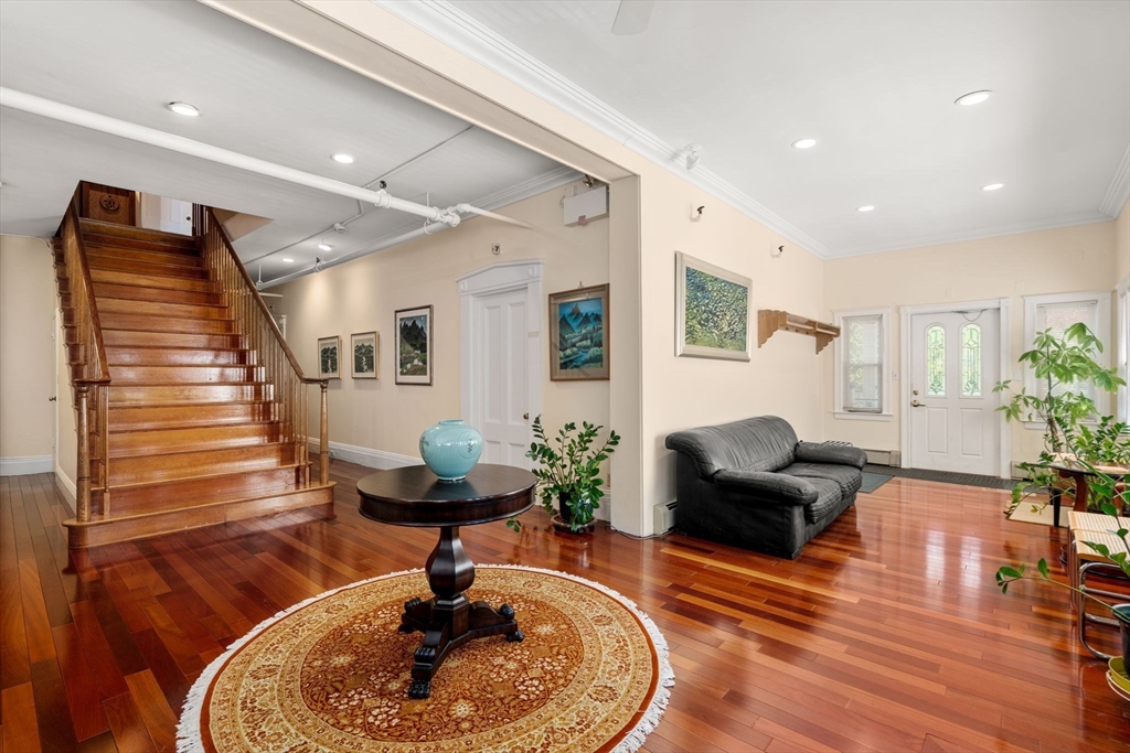 12-14 Harris Ave