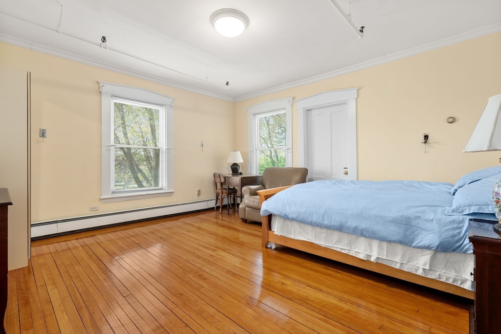 12-14 Harris Ave