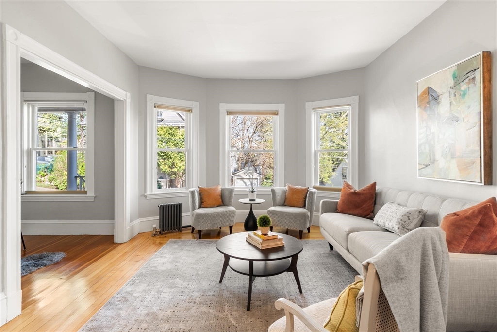 3 Woodstock Ave # 1