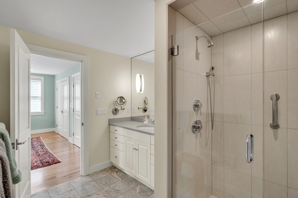 82 Green St # 82, Brookline Unit: 82