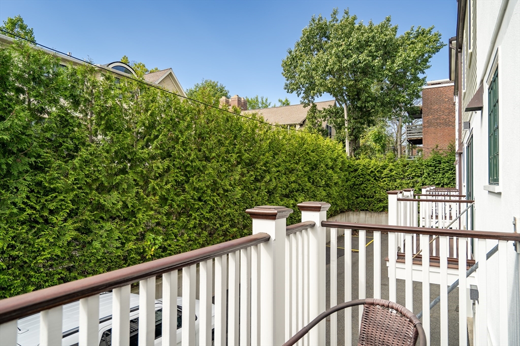 82 Green St # 82, Brookline Unit: 82