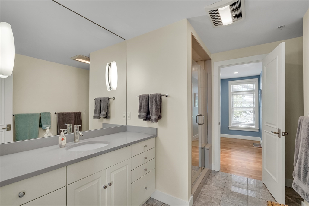 82 Green St # 82, Brookline Unit: 82