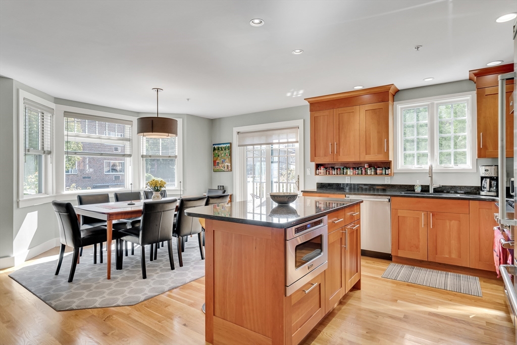 82 Green St # 82, Brookline Unit: 82