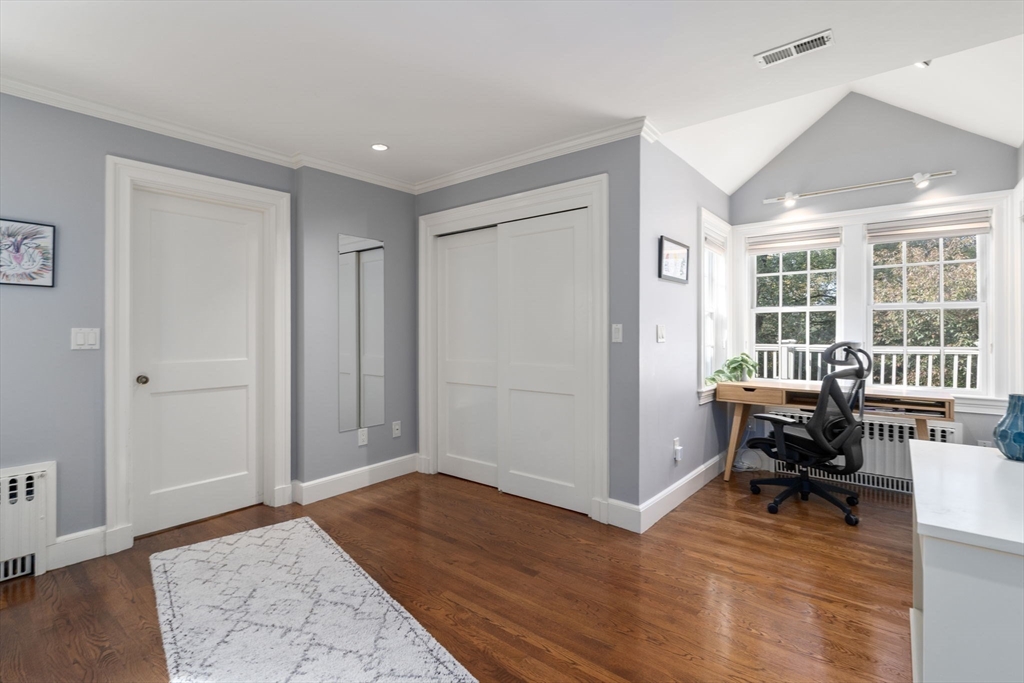 131 Oliver Rd, Newton