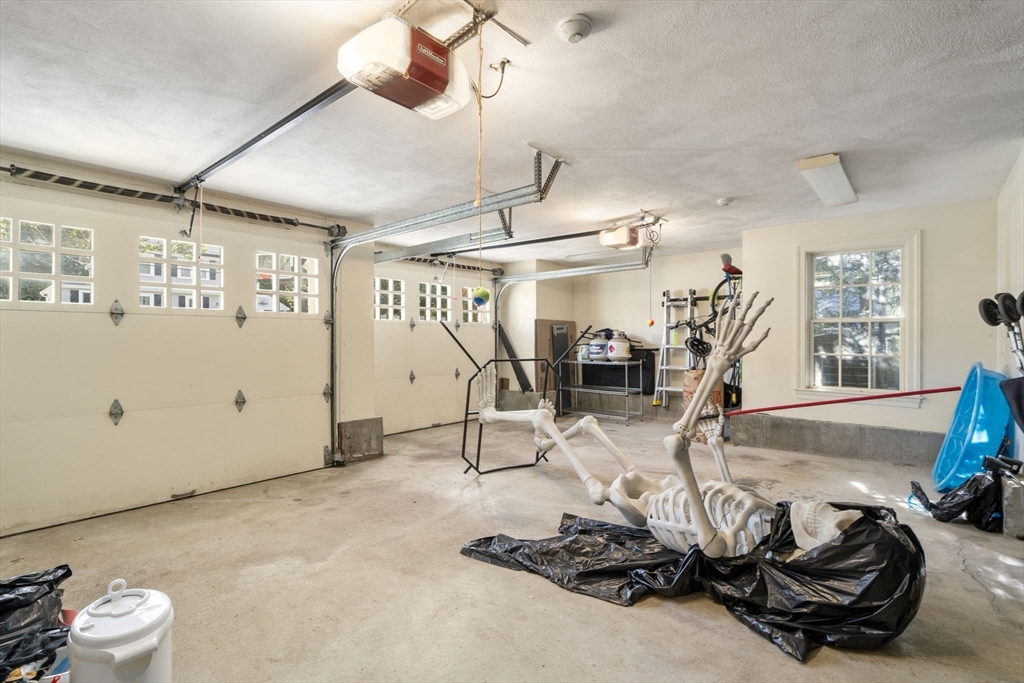 131 Oliver Rd, Newton