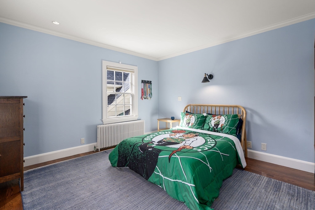 131 Oliver Rd, Newton