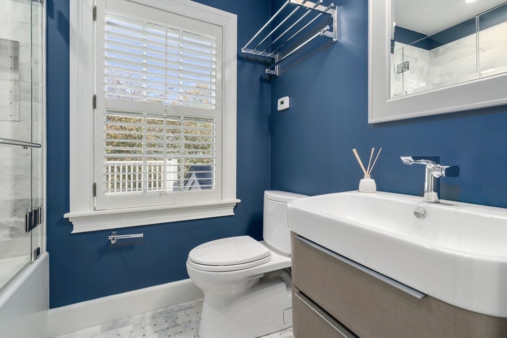 131 Oliver Rd, Newton