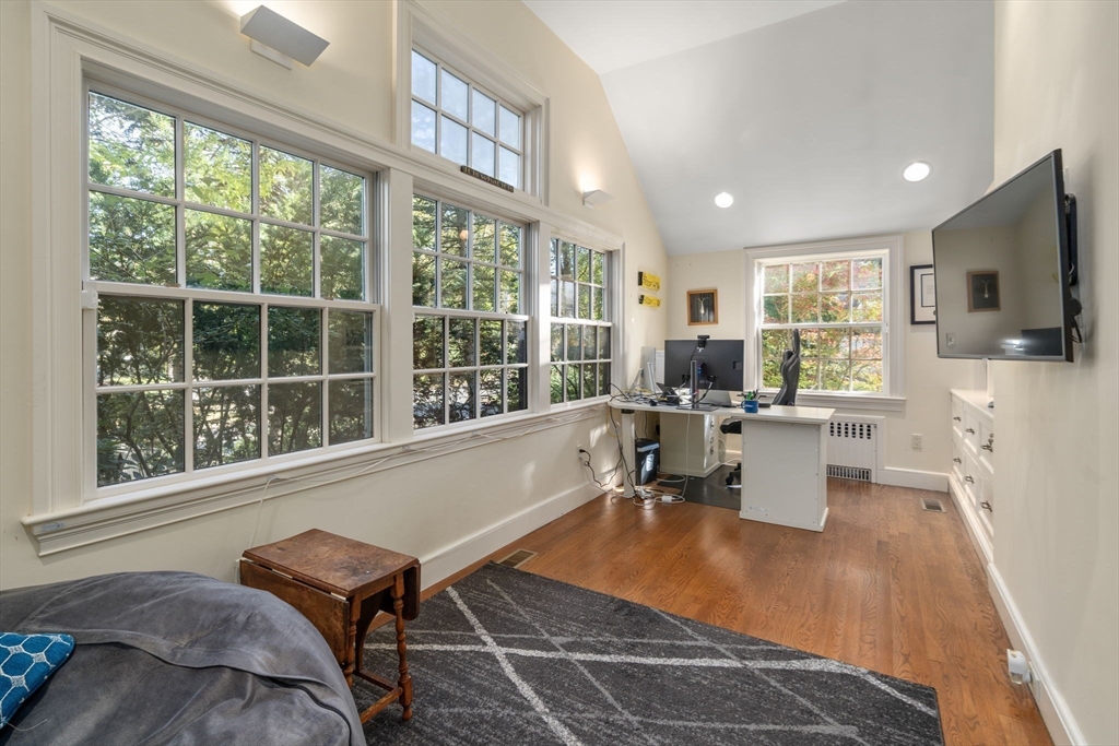 131 Oliver Rd, Newton