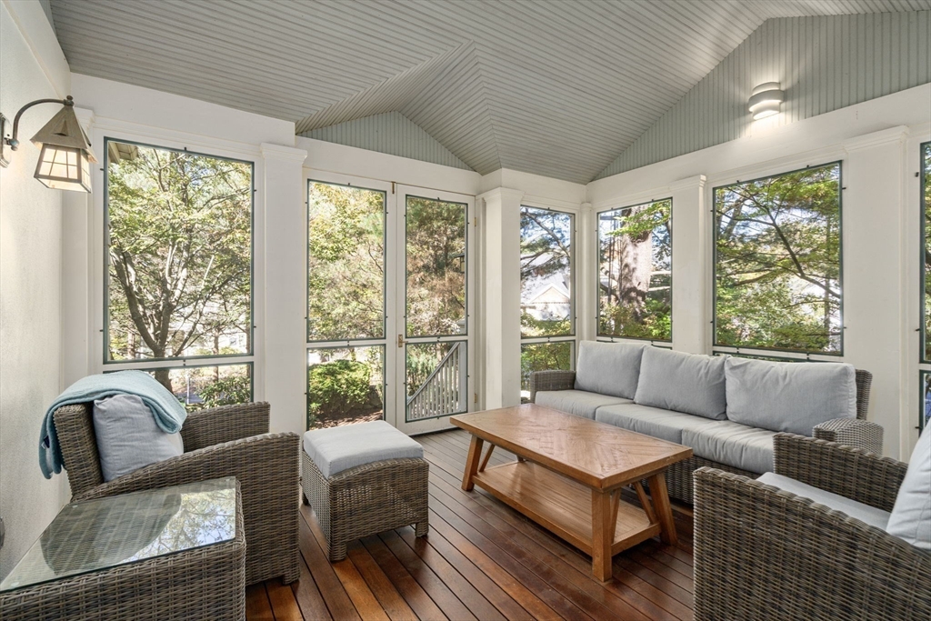 131 Oliver Rd, Newton