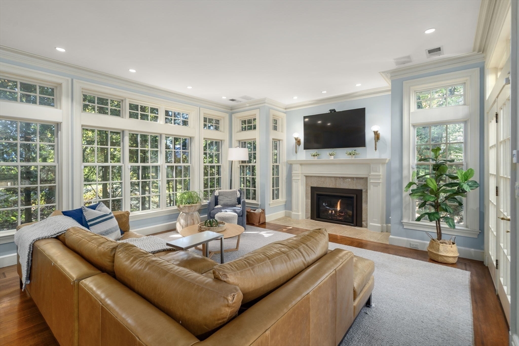 131 Oliver Rd, Newton