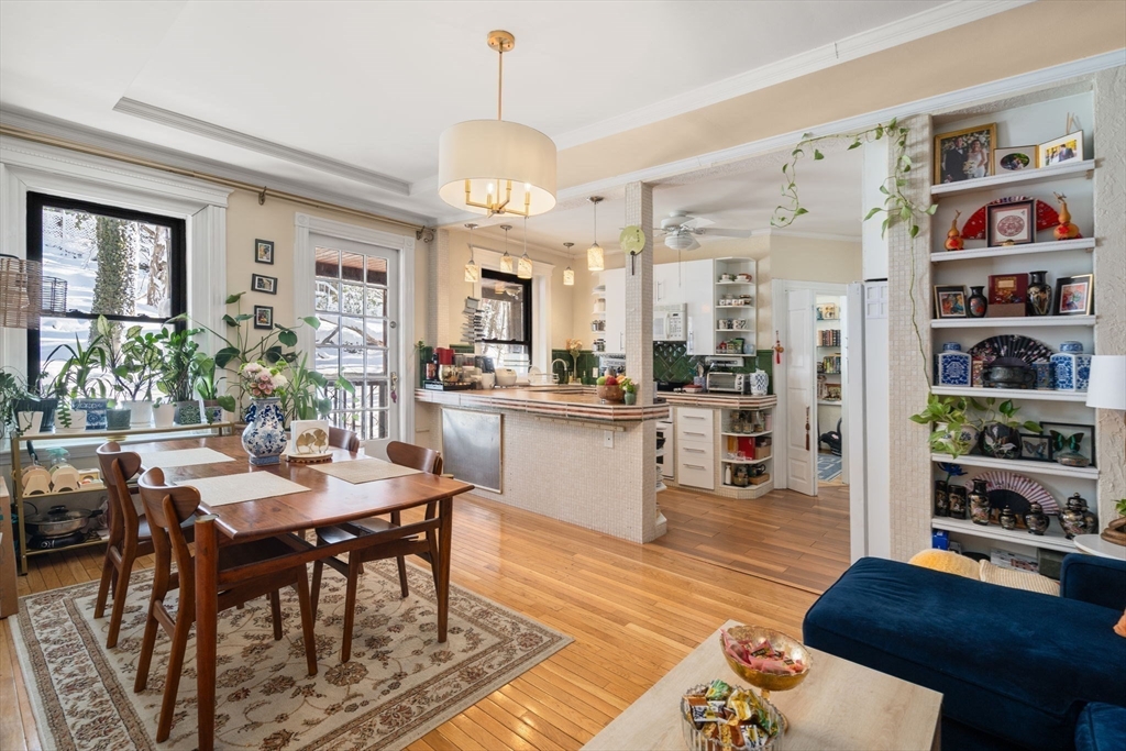 33 Westbourne Ter # 4