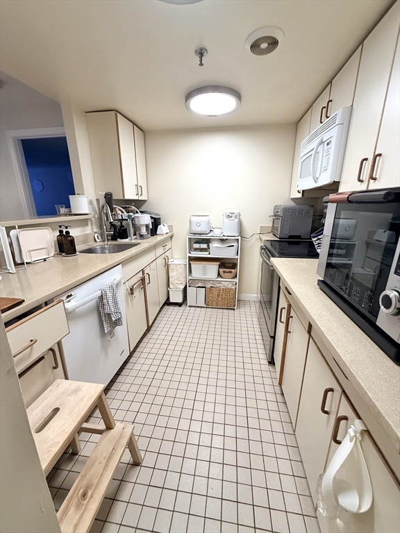20 Webster St # 307