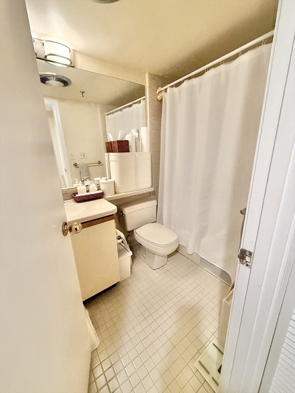 20 Webster St # 307