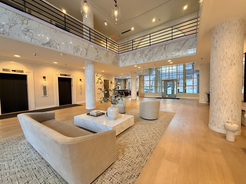 20 Webster St # 307