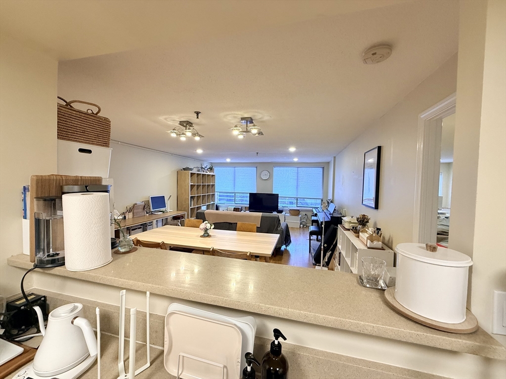20 Webster St # 307