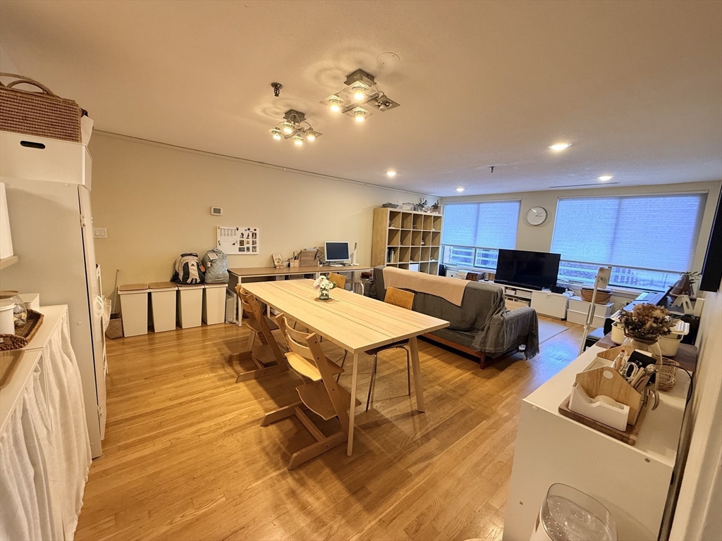 20 Webster St # 307