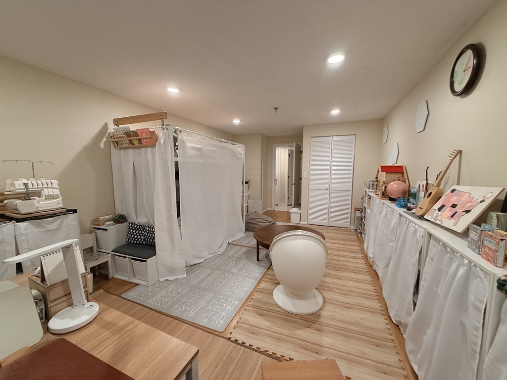 20 Webster St # 307