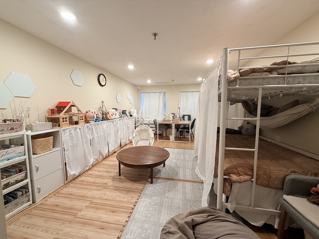20 Webster St # 307