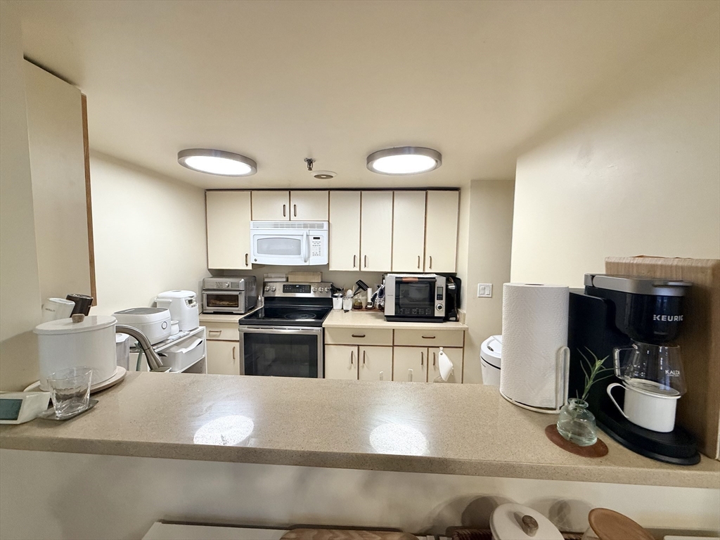 20 Webster St # 307