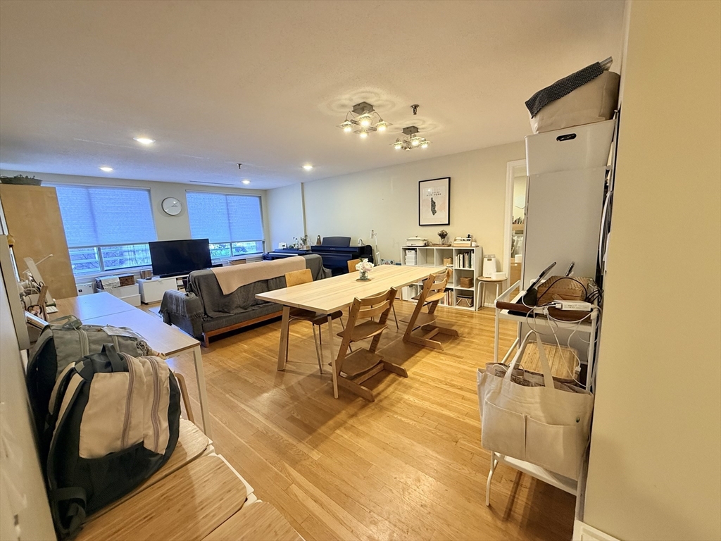 20 Webster St # 307