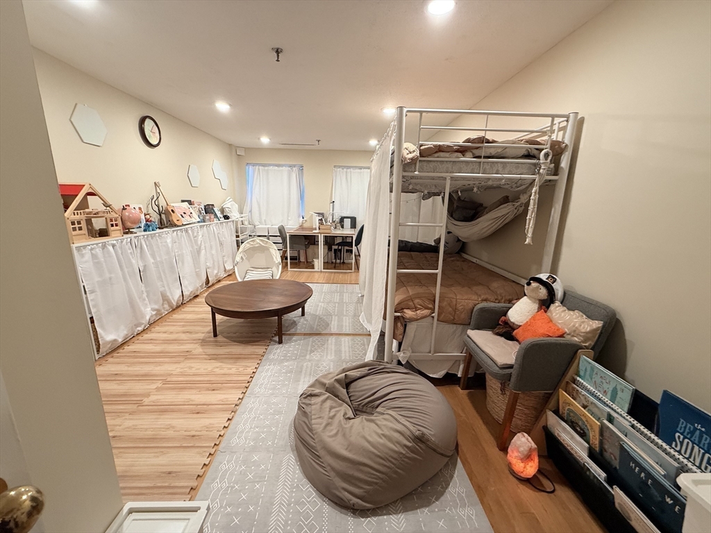 20 Webster St # 307