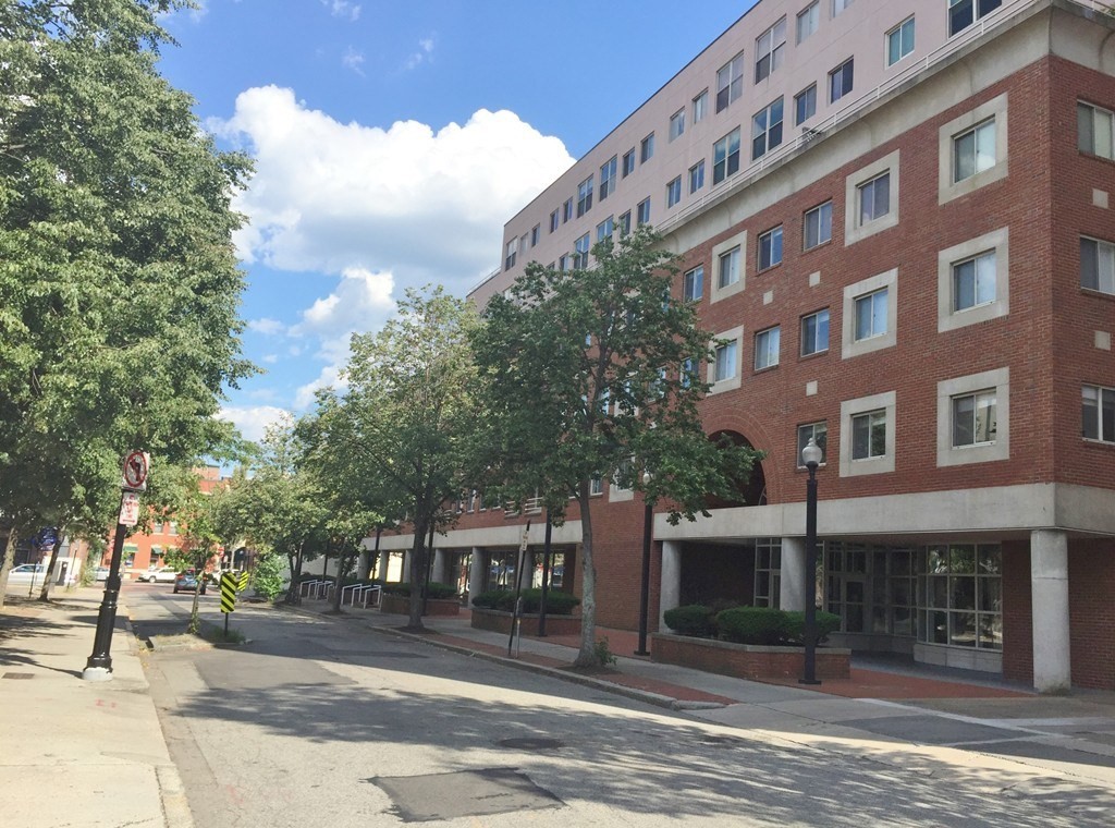 20 Webster St # 307