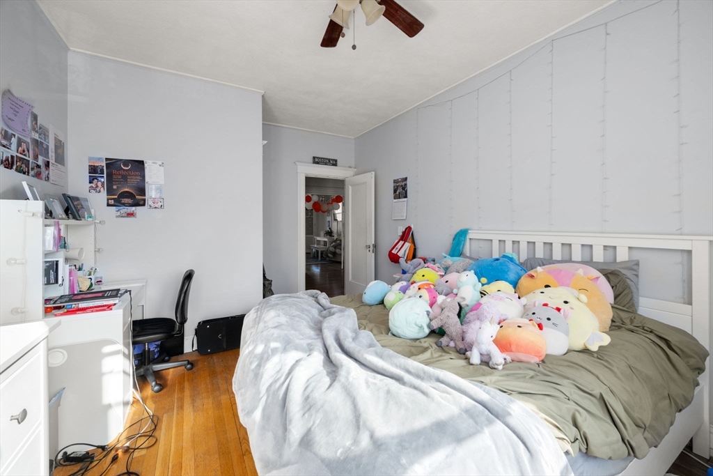 1263 Commonwealth Ave # 4