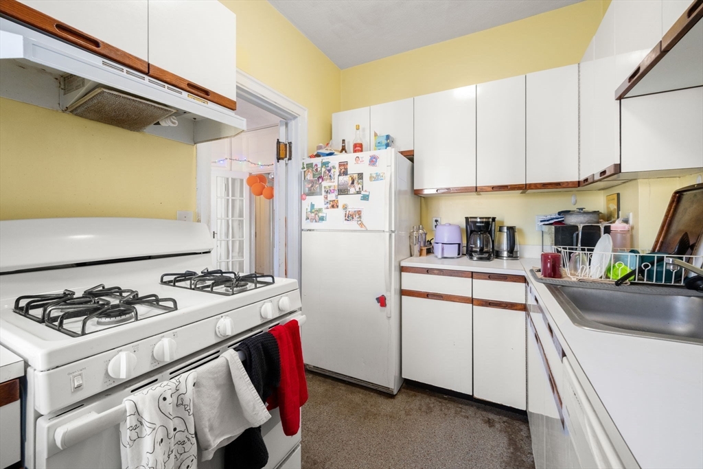 1263 Commonwealth Ave # 4