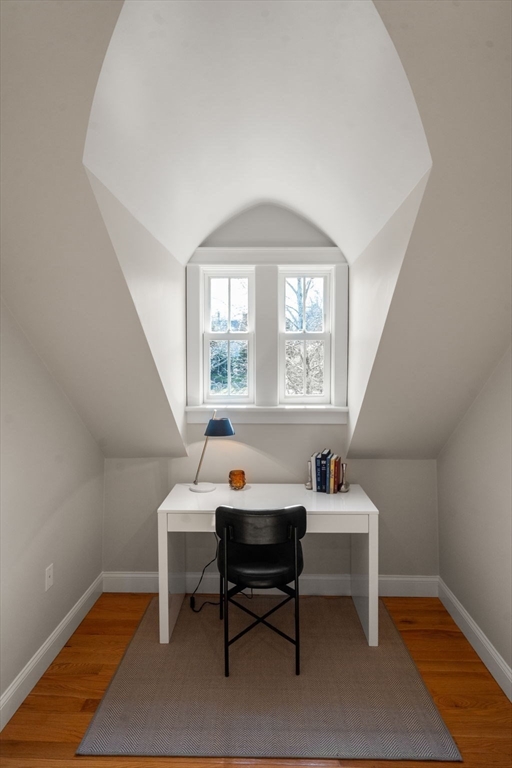 447 Washington St # 3