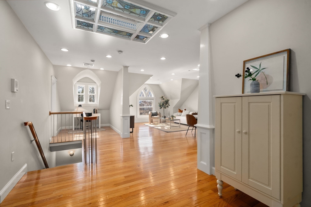 447 Washington St # 3