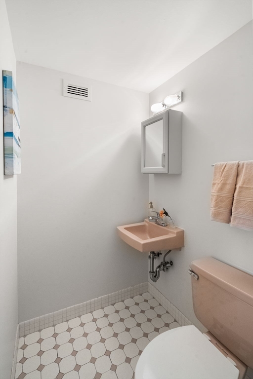 60 Longwood Ave # 602