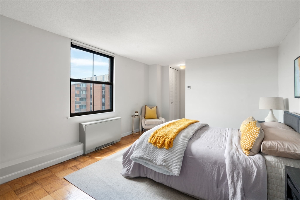 60 Longwood Ave # 602