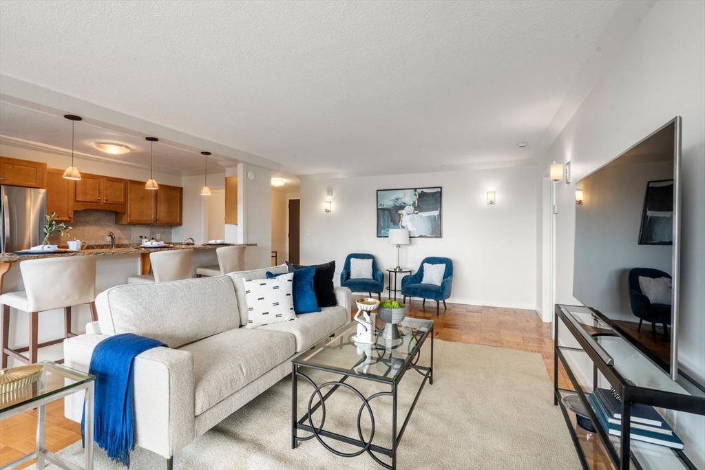 60 Longwood Ave # 602