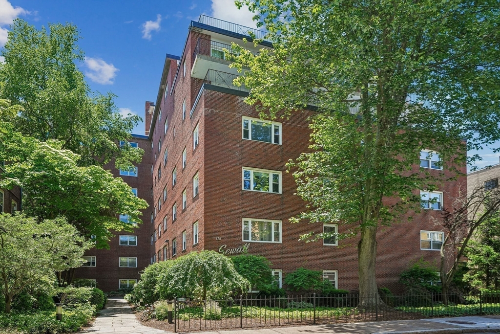 131 Sewall Ave # 49