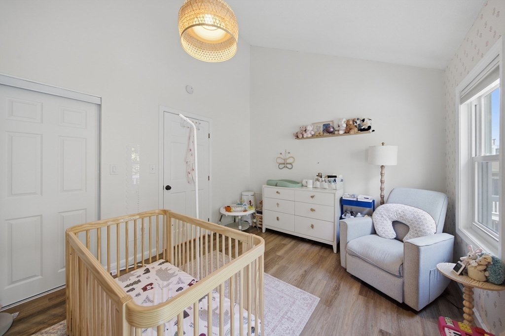 49 Breakwater Dr # 10 Unit: T-10